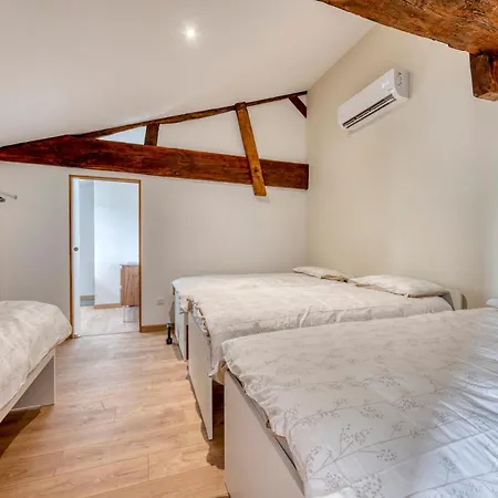 - Piscine Privée Chauffée Bégadan
