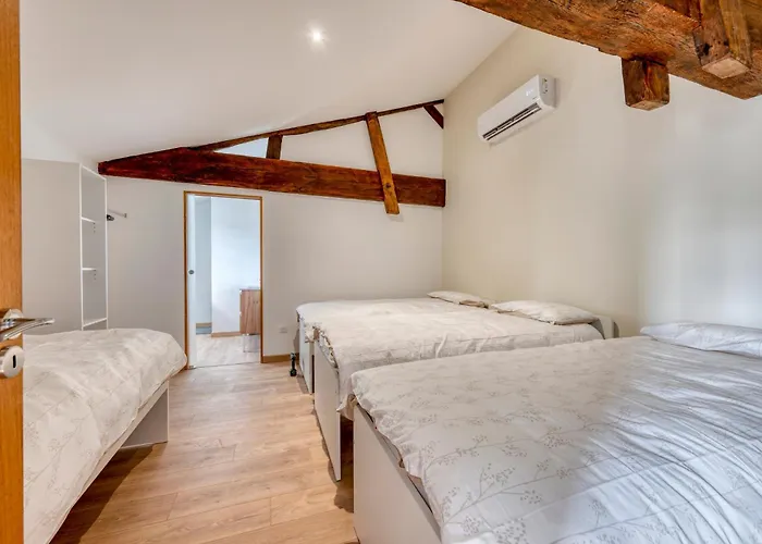 - Piscine Privée Chauffée Bégadan